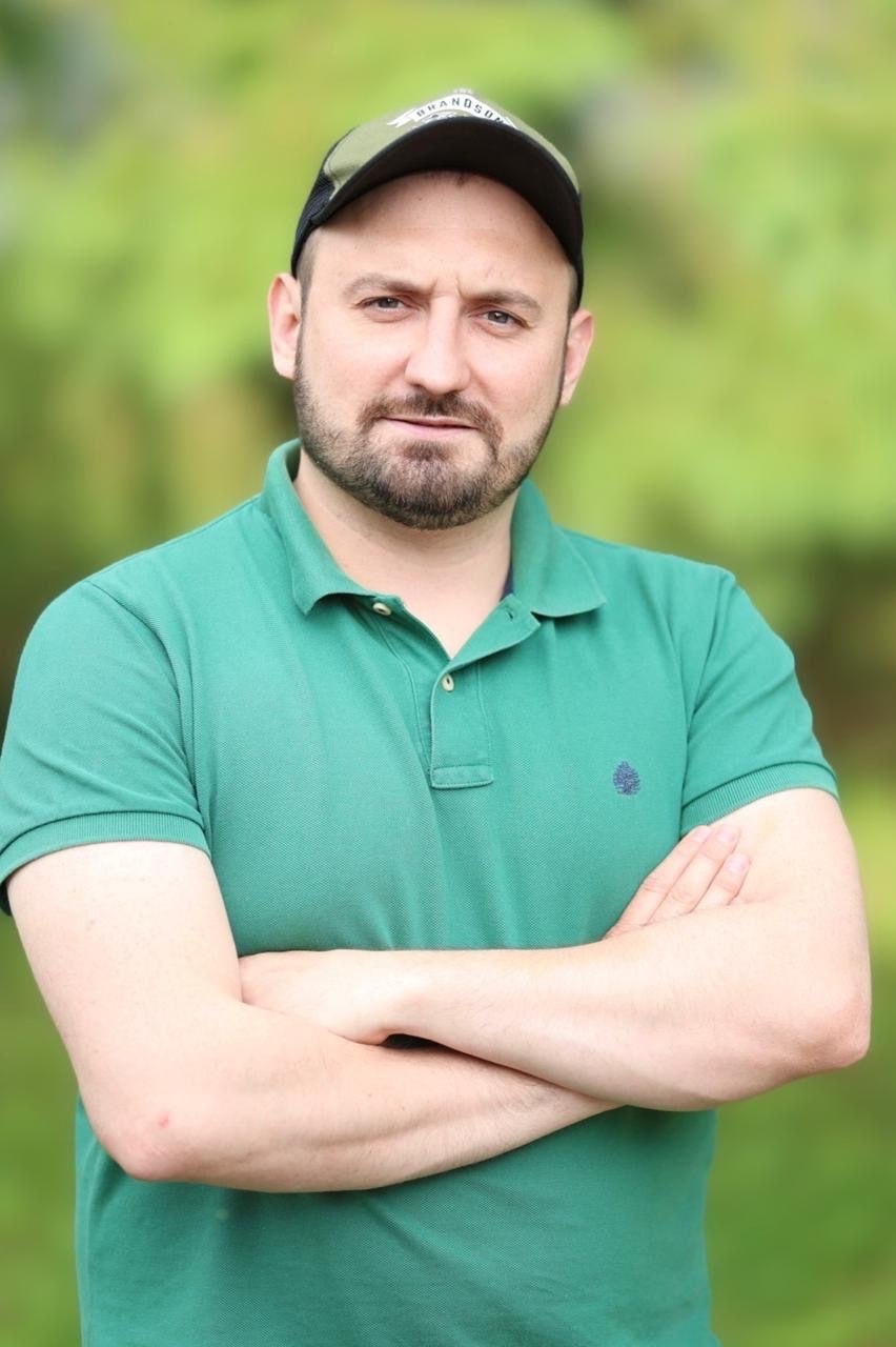 Руководитель проекта · Аналитик